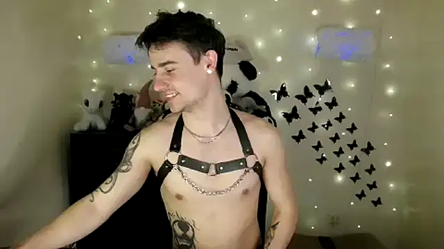 Snapshot of Mike_severi2 chatting on March 22, 2025, 6:33 am Mike severi2 online show from March 22, 2025, 6:33 am