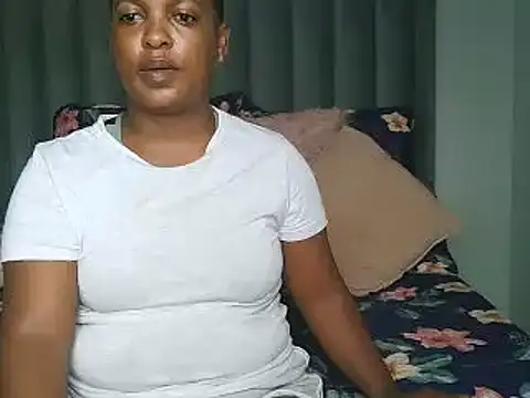 Snapshot of Amberbela chatting on January 8, 2025, 10:15 am Amberbela online show from January 8, 2025, 10:15 am