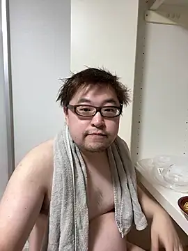 yuuki198912 online show from February 12, 2026, 3:51 pm