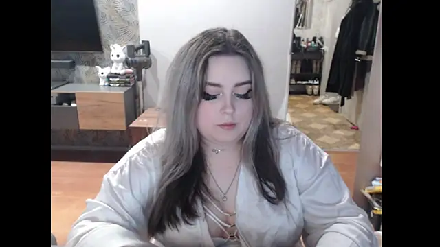 TiffaniYW online show from March 15, 2025, 8:21 pm