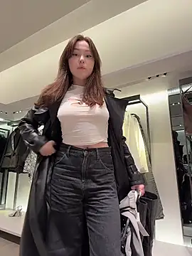 Snapshot of Peachy_Dream chatting on October 30, 2025, 8:49 am Peachy Dream online show from October 30, 2025, 8:49 am