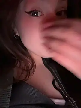 Peachy Dream online show from April 28, 2026, 7:30 pm