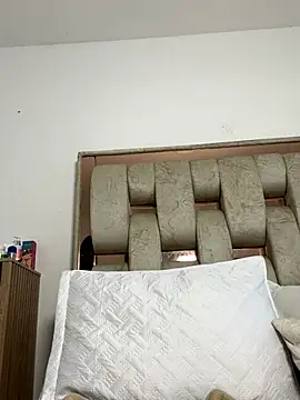 Penelope-Hot online show from November 6, 2025, 9:48 pm