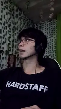 Snapshot of Andy_gray chatting on February 18, 2026, 11:44 pm Andy gray online show from February 18, 2026, 11:44 pm