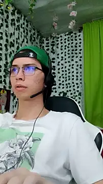 Snapshot of Andy_gray chatting on March 5, 2026, 1:01 am Andy gray online show from March 5, 2026, 1:01 am