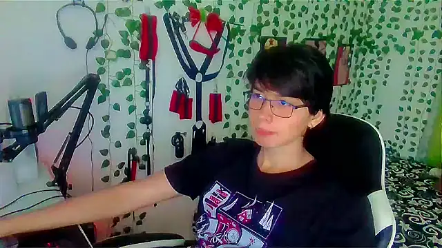 Snapshot of Andy_gray chatting on March 20, 2026, 4:34 pm Andy gray online show from March 20, 2026, 4:34 pm