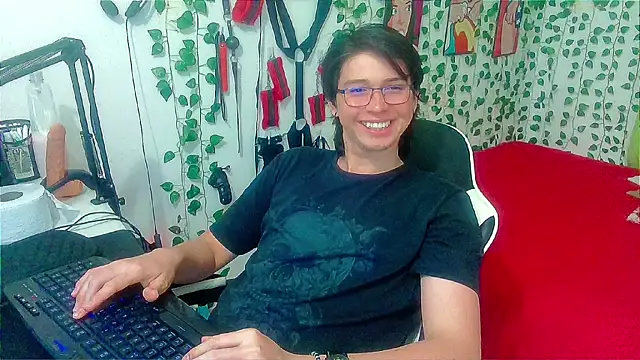 Andy gray online show from June 10, 2026, 12:37 pm