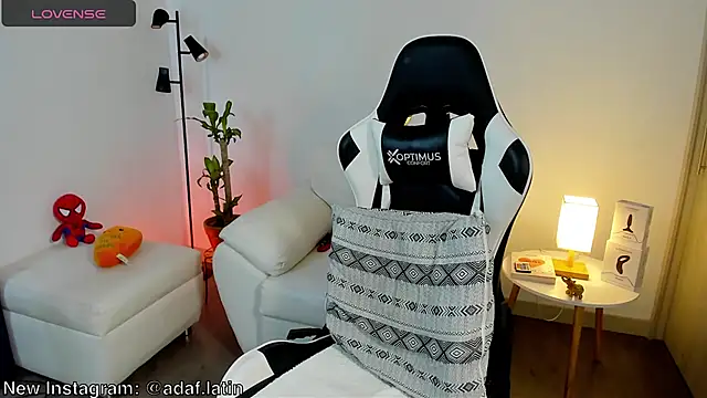 dafboy1 online show from May 11, 2026, 2:45 pm
