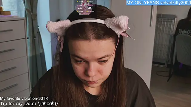 ValBae online show from February 26, 2025, 12:03 pm