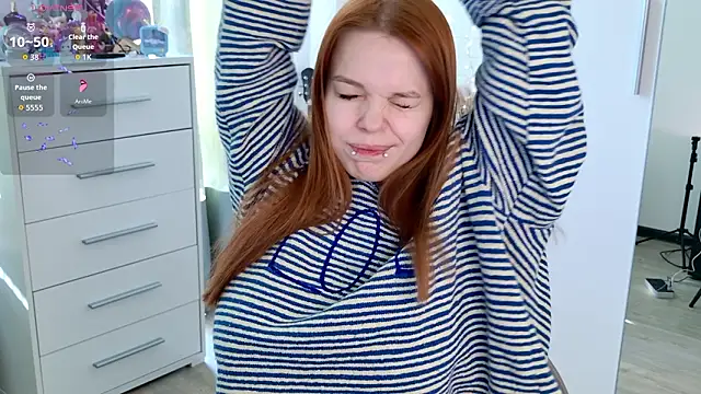 Snapshot of ValBae chatting on March 16, 2026, 6:28 am ValBae online show from March 16, 2026, 6:28 am