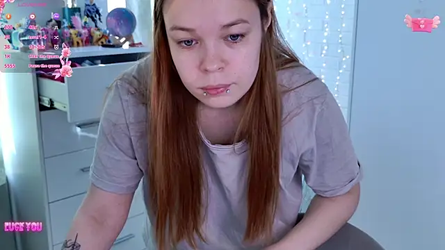 ValBae online show from April 26, 2026, 6:44 am
