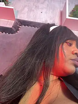 Snapshot of ailynBlaze chatting on February 25, 2025, 9:24 pm ailynBlaze online show from February 25, 2025, 9:24 pm