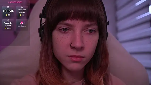 juliapie online show from October 9, 2025, 7:06 am