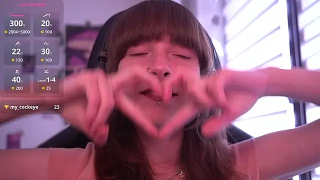 juliapie online show from May 15, 2026, 11:39 am