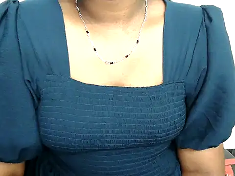 shila20 online show from November 3, 2025, 11:37 pm