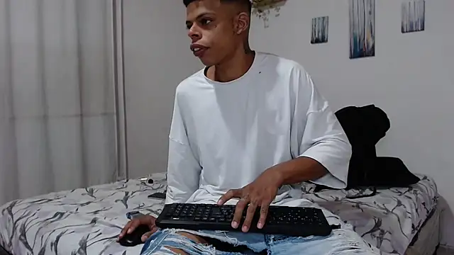 Snapshot of BrandonStond chatting on February 17, 2026, 1:46 am BrandonStond online show from February 17, 2026, 1:46 am