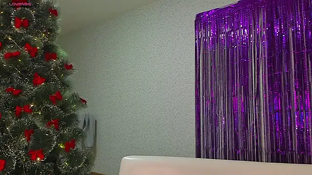 Seductive She Wolf online show from December 30, 2024, 3:13 pm