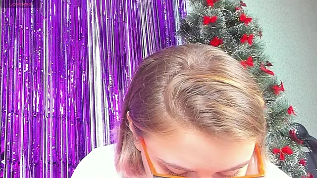 Seductive She Wolf online show from January 4, 2025, 1:42 pm