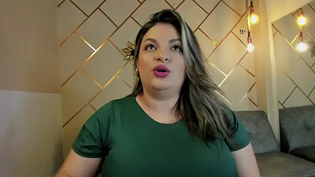 marianeporter   online show from June 19, 2026, 11:08 pm