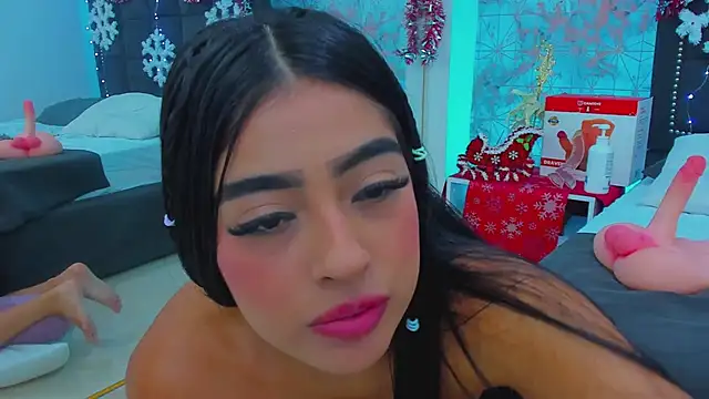 Mia-Monroe online show from December 22, 2024, 1:45 am