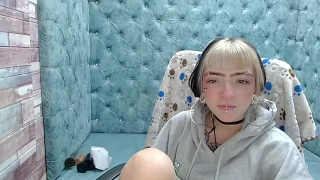 Snapshot of Samantha_Smiith chatting on October 7, 2025, 3:25 am Samantha Smiith online show from October 7, 2025, 3:25 am