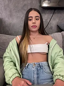 AbyThompson online show from January 17, 2025, 11:07 pm