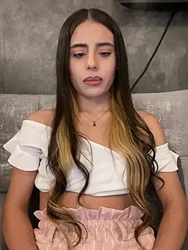 AbyThompson online show from February 3, 2025, 11:05 pm