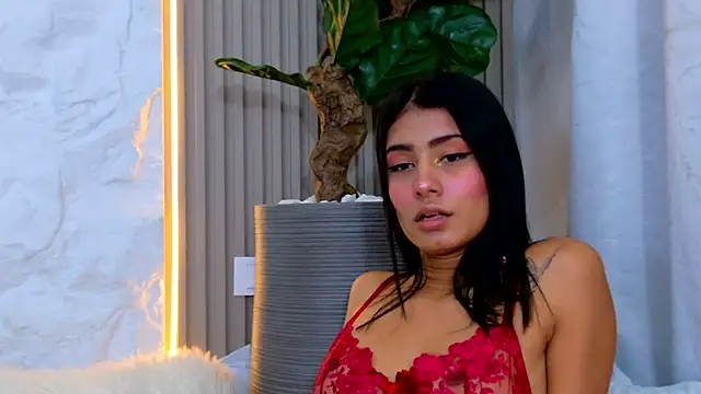 LaurenRodriiguez online show from July 24, 2026, 12:36 pm