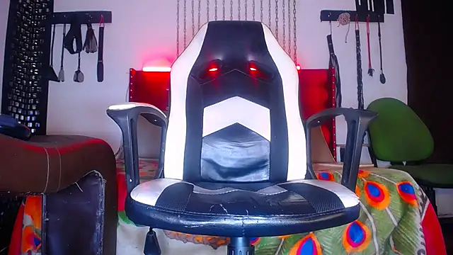 RandyAA D online show from December 3, 2024, 5:42 am