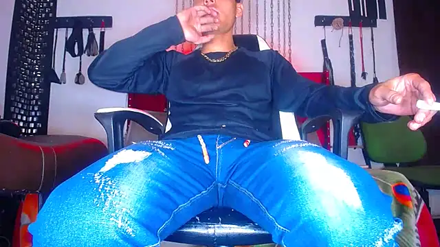 RandyAA D online show from December 4, 2024, 6:11 am