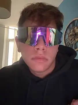 calleaaaa online show from November 14, 2025, 8:46 am