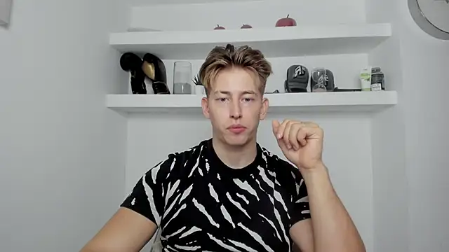 Findom alpha online show from December 1, 2024, 4:29 pm