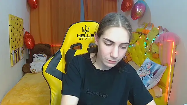 NikaStark  online show from March 14, 2025, 7:34 pm