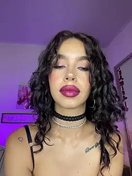 MarianaSnake online show from November 21, 2025, 8:07 pm