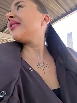 beautydiamond online show from May 3, 2026, 7:58 am