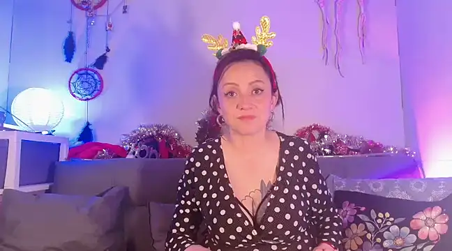 catalinamommyx online show from December 16, 2024, 4:13 am