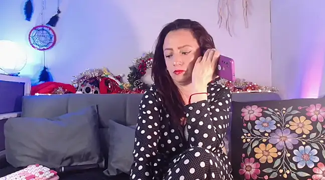 catalinamommyx online show from December 16, 2024, 10:18 am