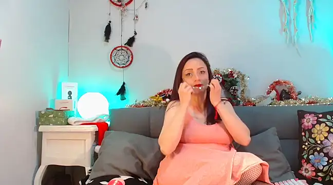 catalinamommyx online show from December 20, 2024, 9:00 am