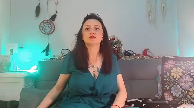 catalinamommyx online show from December 31, 2024, 10:37 am