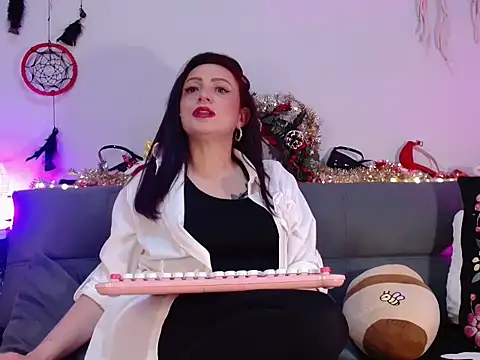 catalinamommyx online show from January 4, 2025, 4:12 am