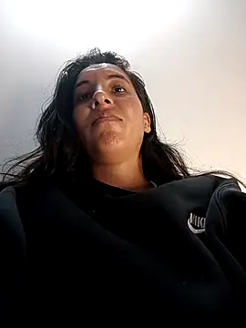 Snapshot of Bonny_Klote chatting on January 6, 2025, 1:20 am Bonny Klote online show from January 6, 2025, 1:20 am