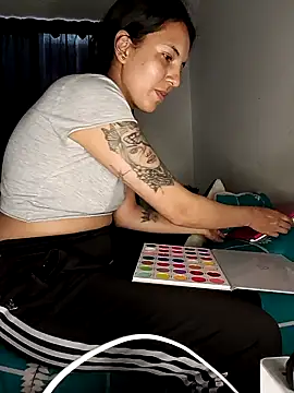 Snapshot of Bonny_Klote chatting on January 16, 2025, 10:12 pm Bonny Klote online show from January 16, 2025, 10:12 pm