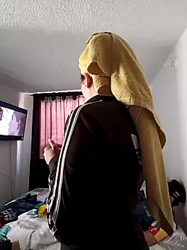 Snapshot of Bonny_Klote chatting on January 19, 2025, 8:19 pm Bonny Klote online show from January 19, 2025, 8:19 pm