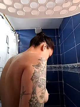 Snapshot of Bonny_Klote chatting on February 6, 2025, 5:09 pm Bonny Klote online show from February 6, 2025, 5:09 pm