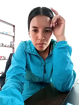 Snapshot of Bonny_Klote chatting on March 5, 2025, 5:39 pm Bonny Klote online show from March 5, 2025, 5:39 pm