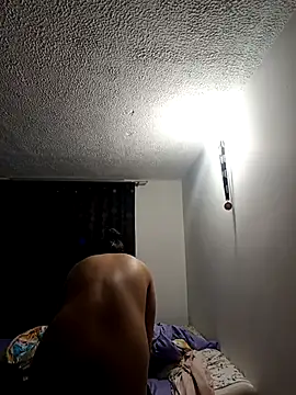 Snapshot of Bonny_Klote chatting on March 10, 2025, 2:48 pm Bonny Klote online show from March 10, 2025, 2:48 pm