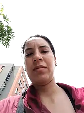 Snapshot of Bonny_Klote chatting on March 12, 2025, 6:22 pm Bonny Klote online show from March 12, 2025, 6:22 pm