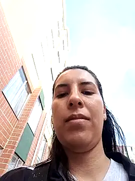 Snapshot of Bonny_Klote chatting on March 17, 2025, 8:51 pm Bonny Klote online show from March 17, 2025, 8:51 pm