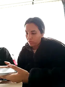 Snapshot of Bonny_Klote chatting on March 18, 2025, 10:15 pm Bonny Klote online show from March 18, 2025, 10:15 pm