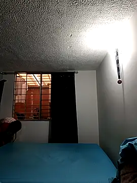 Snapshot of Bonny_Klote chatting on September 16, 2025, 3:35 pm Bonny Klote online show from September 16, 2025, 3:35 pm